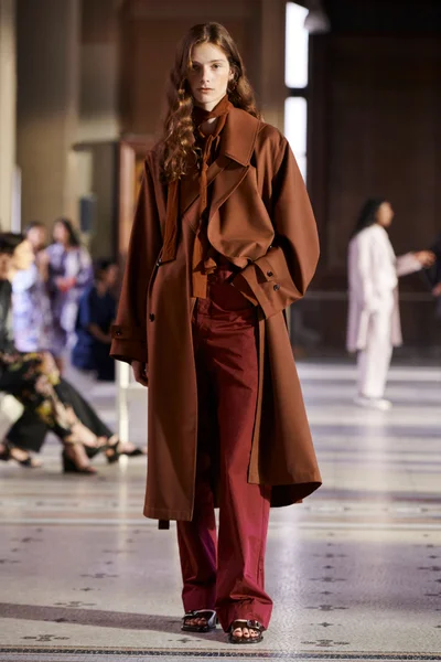 Look 23